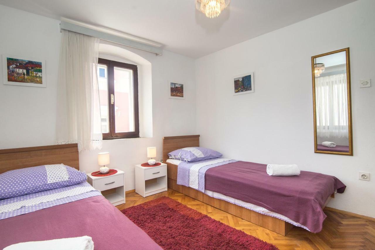 House Lotties Villa Stari Grad  Bagian luar foto